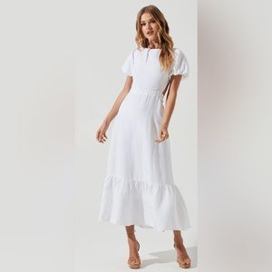 ASTR Jelena back cut puff sleeve midi dress in white